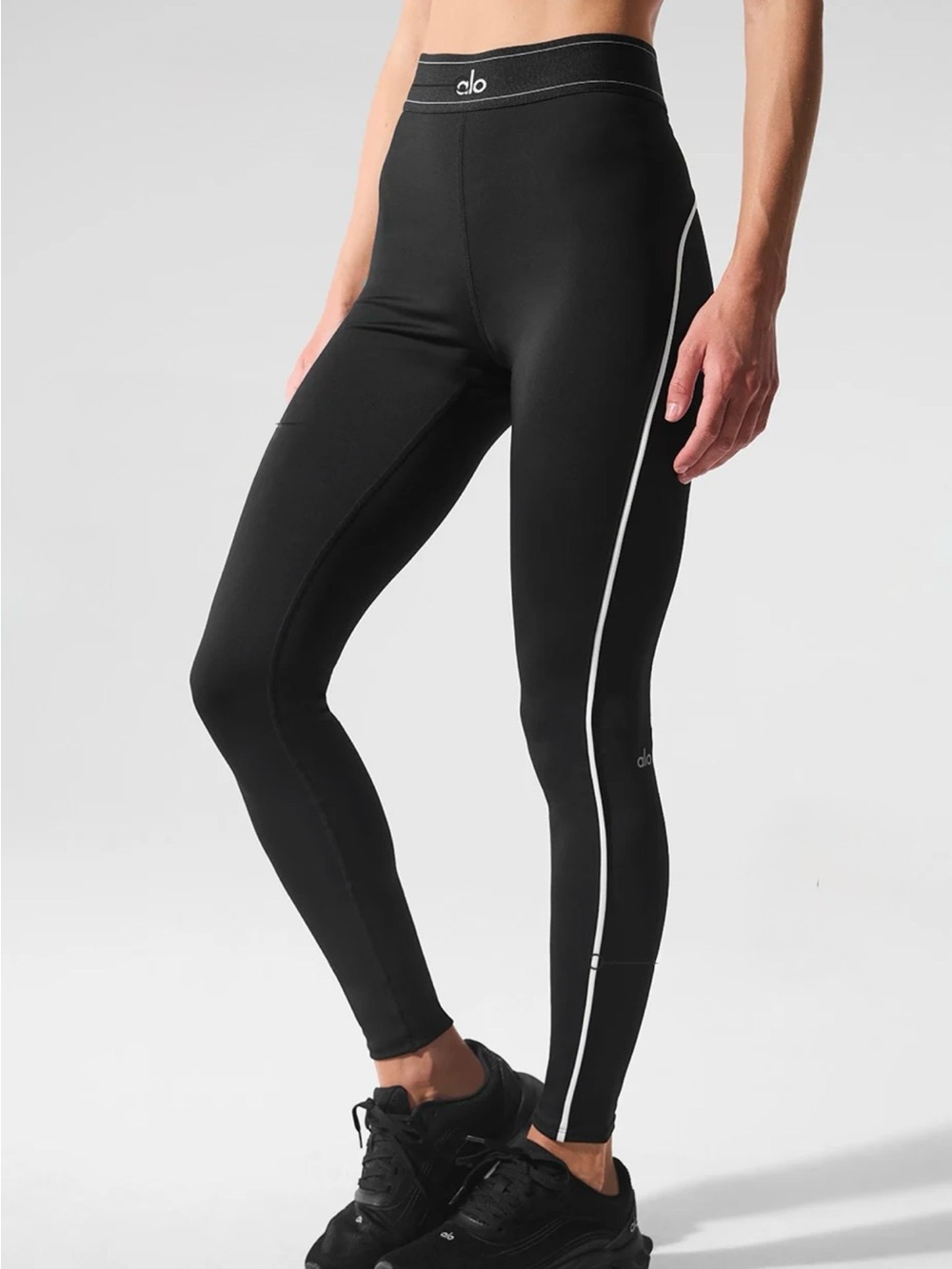 Alo Airlift High-Waist Suit Up Leggings XS Black w/ White Piping Full Length